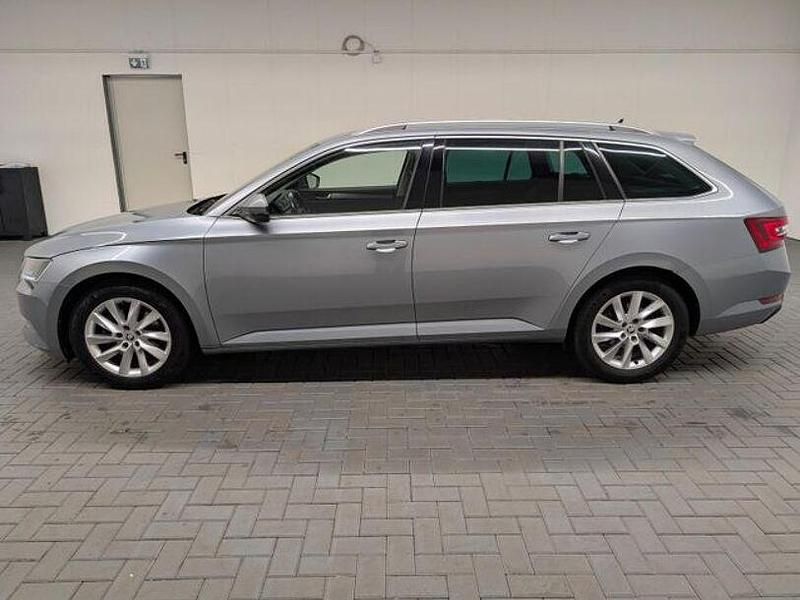 Gebraucht Skoda Superb 179 PS (131 kW) 2018 Grau Limousine