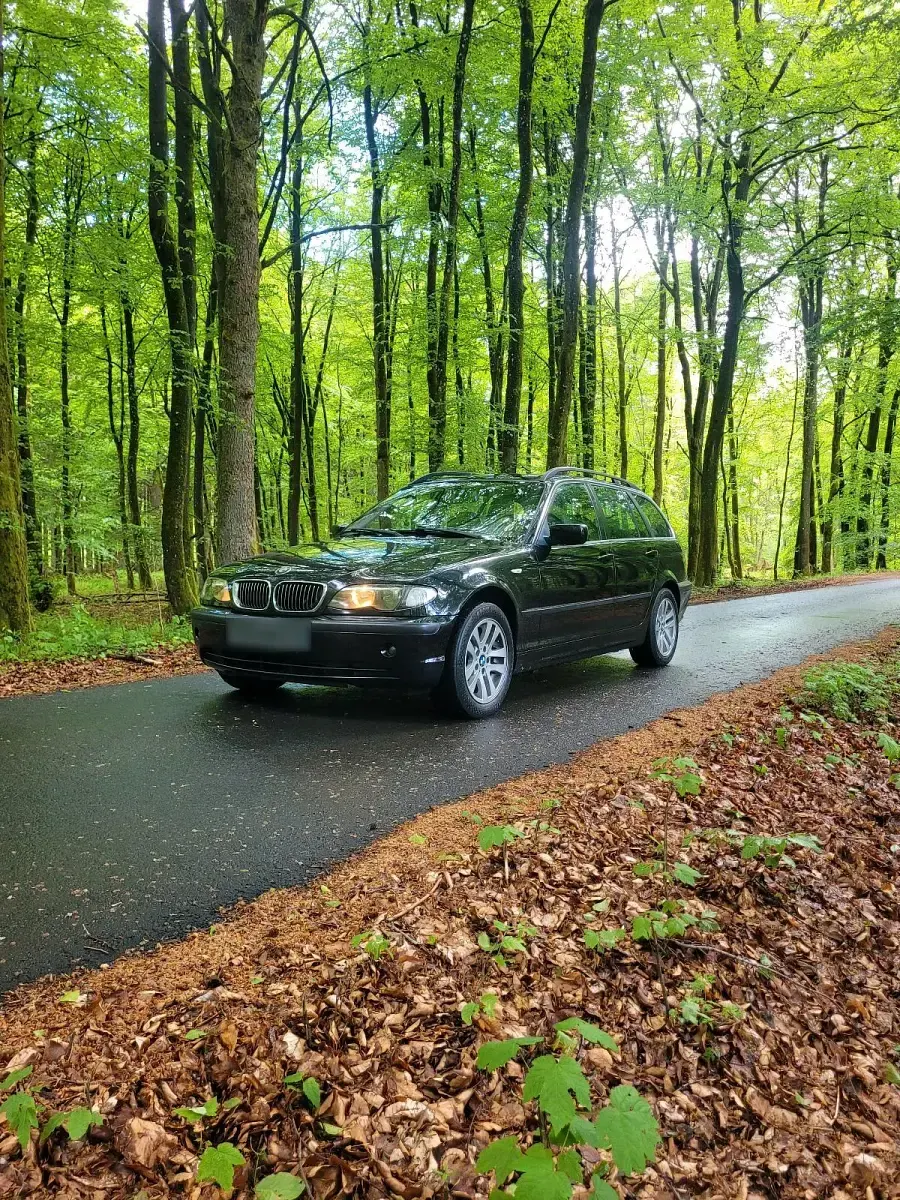 Gebraucht BMW 320 150 PS (110 kW) 2005 Schwarz Kombi