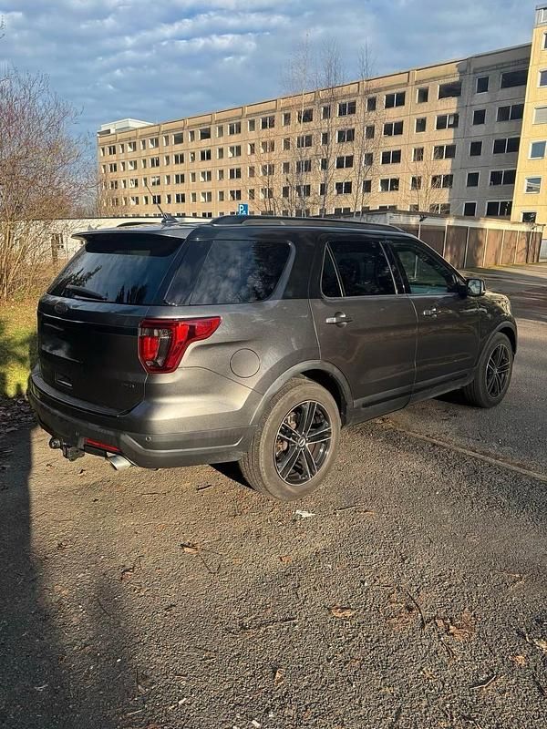 Gebraucht Ford Explorer 496 PS (364 kW) 2018 Grau SUV