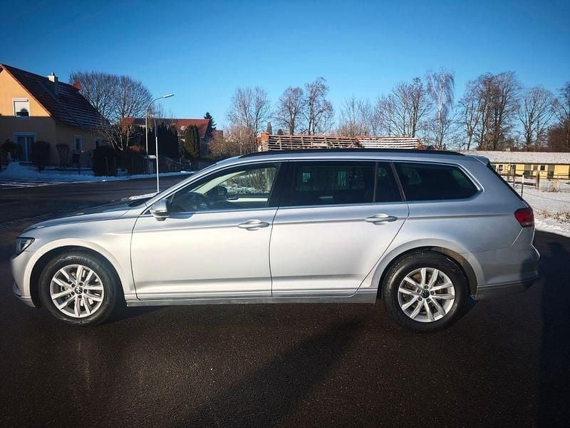 Gebraucht VW Passat Comfortline 150 PS (110 kW) 2015 Silber Kombi