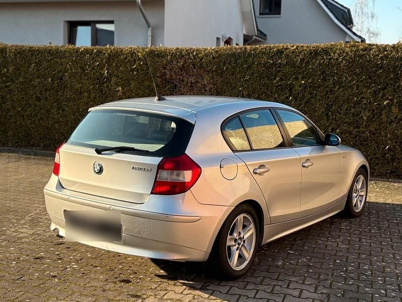 Gebraucht BMW 120 163 PS (119 kW) 2005 Silber Kleinwagen