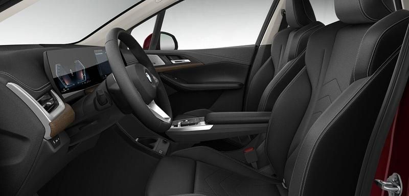 Gebraucht BMW 220 Active Tourer Comfort Edition 170 PS (125 kW) 2025 Rot Van / Kleinbus