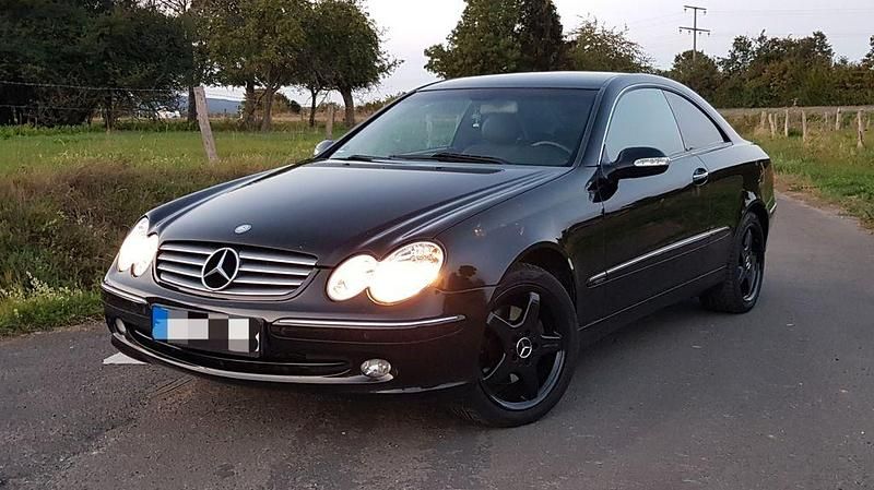 Schwarz Gebraucht 2003 Mercedes CLK240 Elegance Coupé | 3.500 € (Teuer) - Bild 1/4