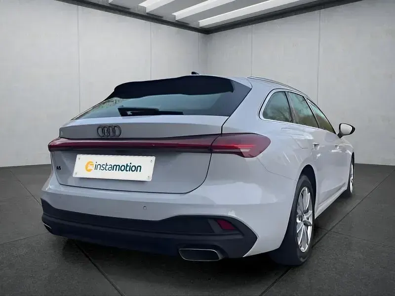 Gebraucht Audi A5 204 PS (150 kW) 2025 Weiß Kombi