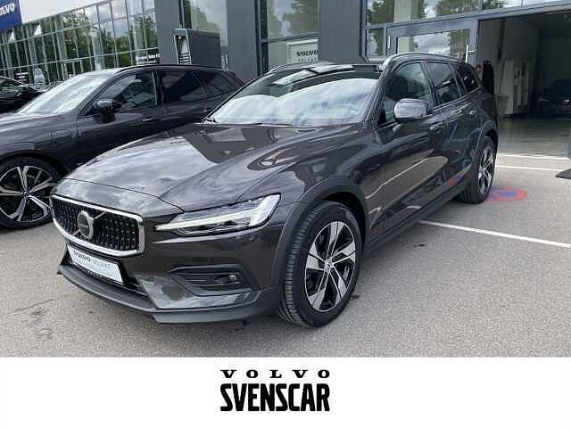 Gebraucht 2023 Volvo V60 CC Kombi | 36.990 € (Fairer Preis) - Bild 1/4