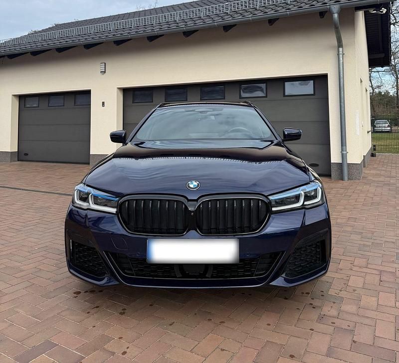 Gebraucht BMW 540 Performance 333 PS (244 kW) 2020 Blau Kombi