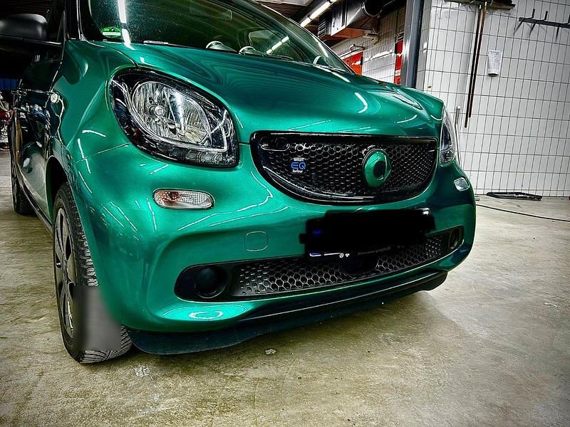 Grün Gebraucht 2018 Smart ForFour Electric Drive Kleinwagen | 7.800 € (Guter Preis) - Bild 1/4