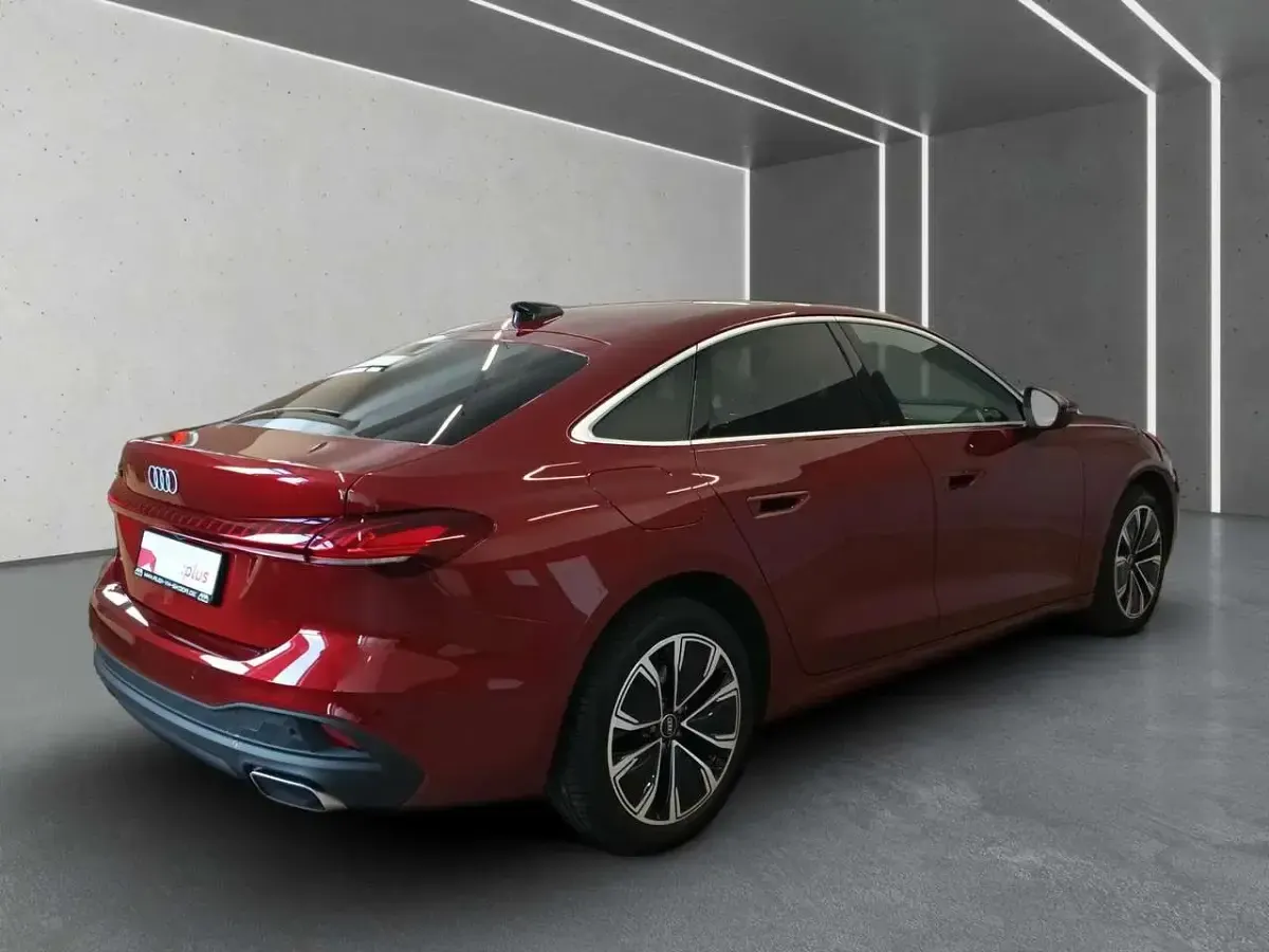 Gebraucht Audi A5 Sport 204 PS (150 kW) 2025 Rot Limousine