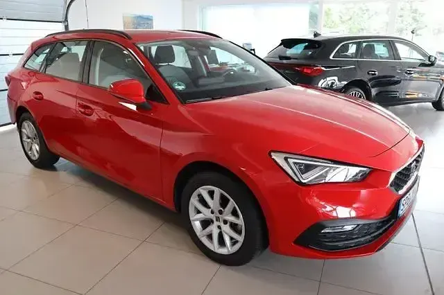 Gebraucht Seat Leon Style 131 PS (96 kW) 2023 Rot Kombi