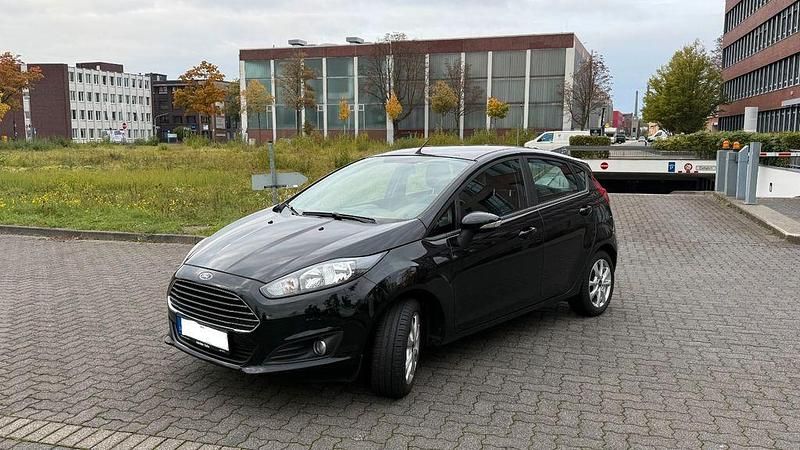 Schwarz Gebraucht 2014 Ford Fiesta Trend Kleinwagen | 6.250 € (Fairer Preis) - Bild 1/4