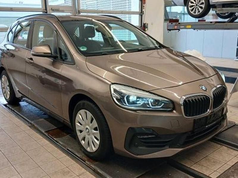 Gebraucht BMW 216 Active Tourer Advantage 116 PS (85 kW) 2018 Beige Van / Kleinbus