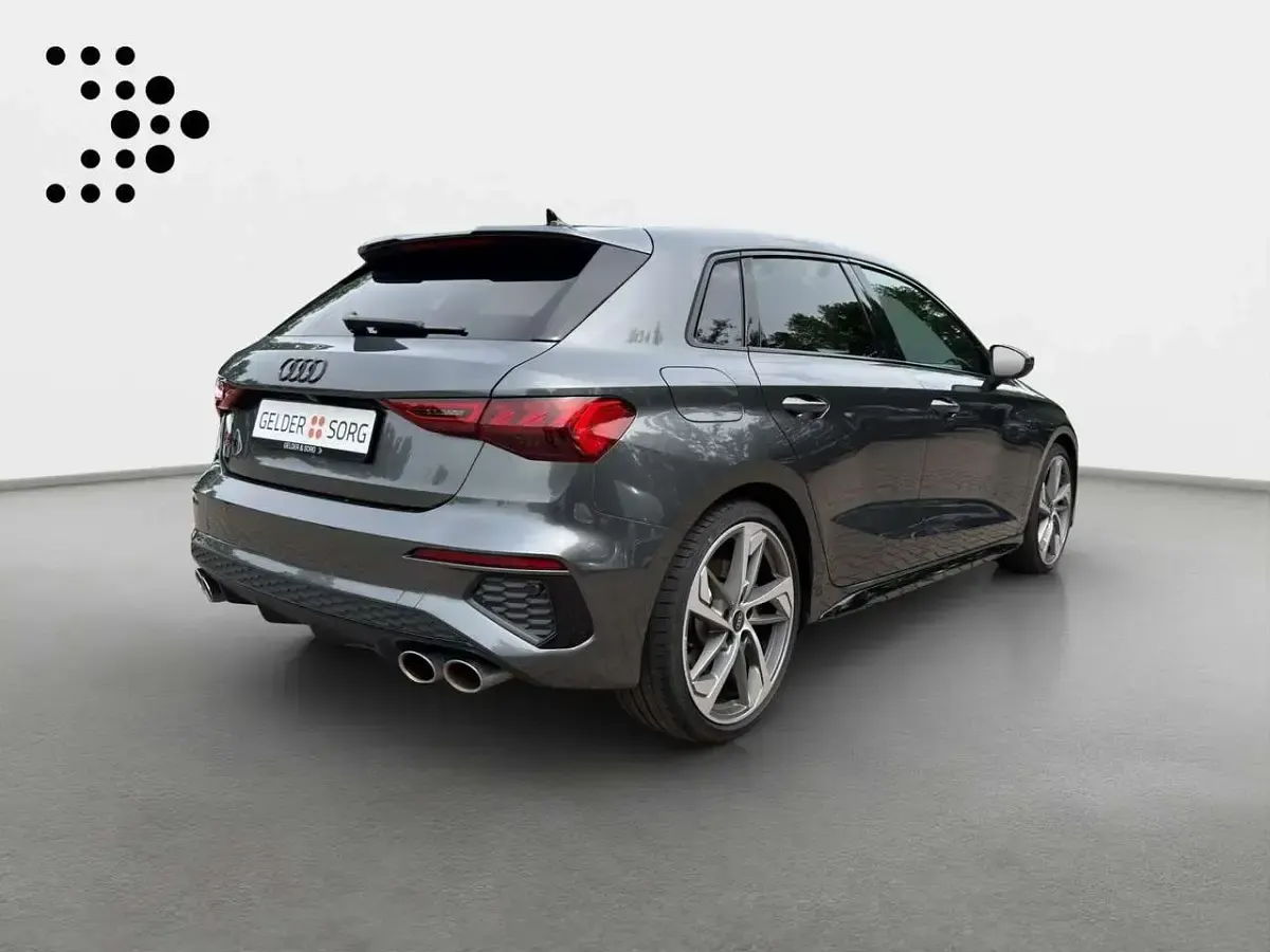 Gebraucht Audi S3 Ambiente 310 PS (228 kW) 2023 Daytonagrau perleffekt Limousine