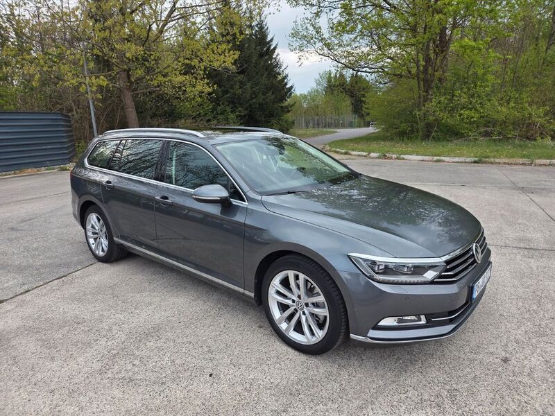 Grau Gebraucht 2015 VW Passat Highline Kombi | 12.450 € (Etwas zu teuer) - Bild 1/4