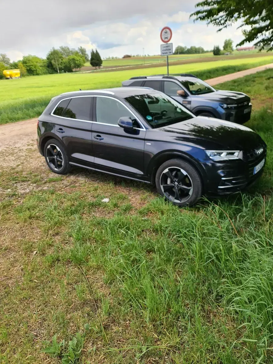 Używany Audi Q5 367 KM (269 kW) 2019 Niebieski SUV