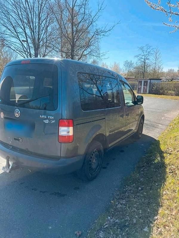 Second-hand VW Caddy 105 CP (77 kW) 2006 Verde Monovolum