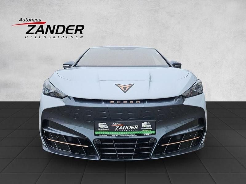 Gebraucht Cupra Tavascan 210 kW (286 PS) 2024 Silber SUV