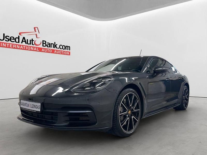 Grau Gebraucht 2018 Porsche Panamera 4 Limousine | 47.069 € (Superpreis) - Bild 1/4