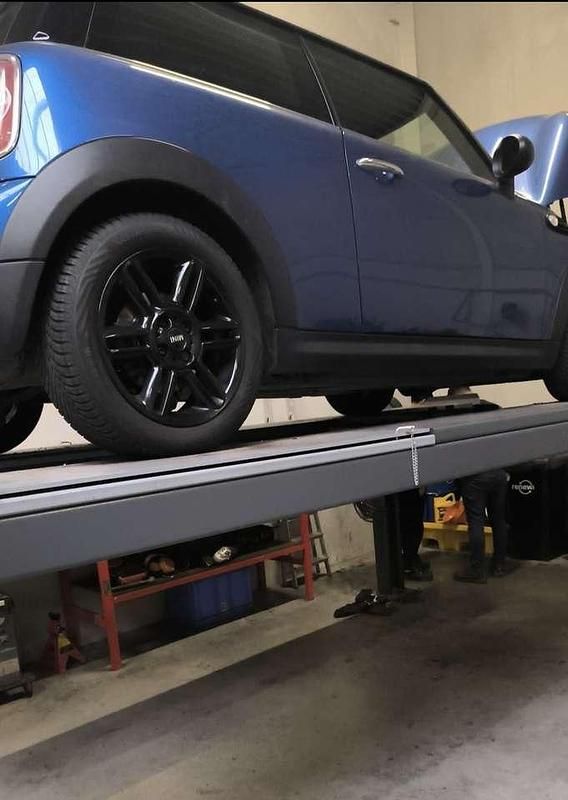 Gebraucht Mini ONE Brick Lane 75 PS (55 kW) 2013 Kleinwagen