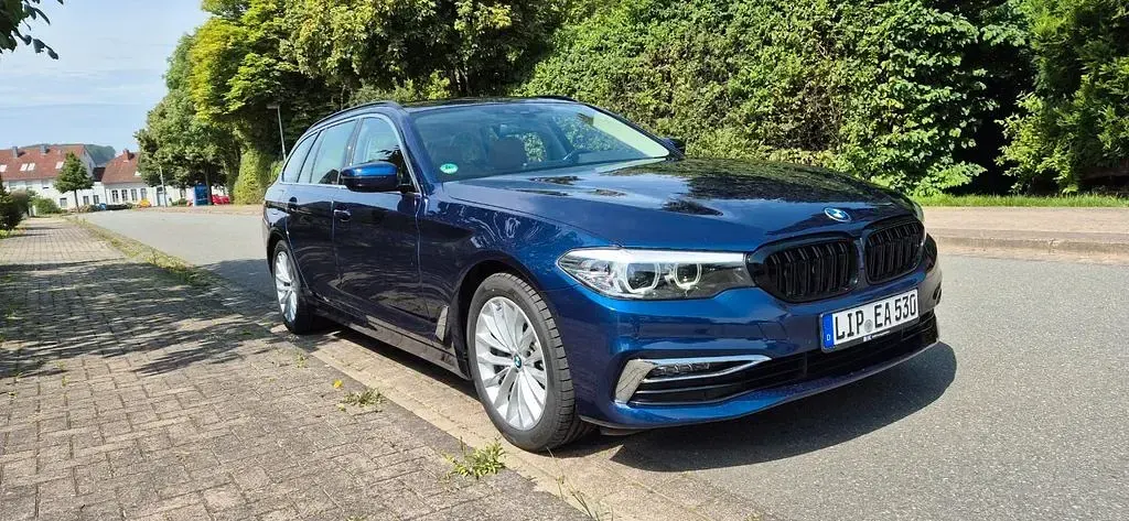 Gebraucht BMW 530 Sport Line 265 PS (194 kW) 2019 Blau Kombi