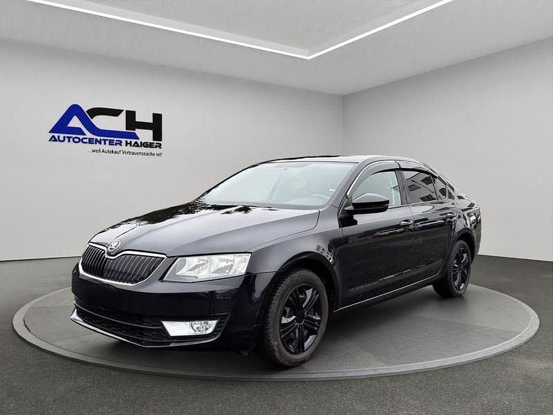 Schwarz Gebraucht 2013 Skoda Octavia Ambition Limousine | 5.450 € (Guter Preis) - Bild 1/4