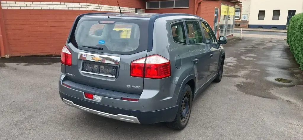 Gebraucht Chevrolet Orlando LT 163 PS (119 kW) 2012 Grau Van / Kleinbus