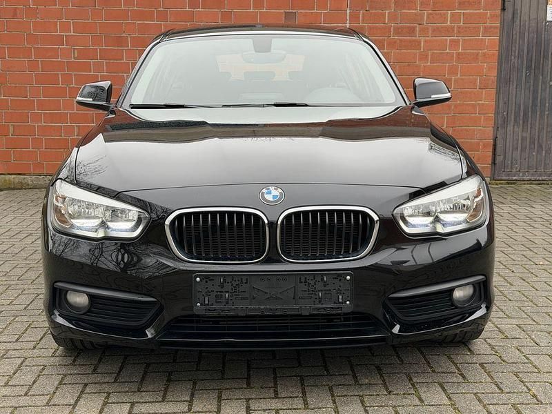 Gebraucht BMW 118 Advantage 136 PS (100 kW) 2018 Schwarz Kleinwagen