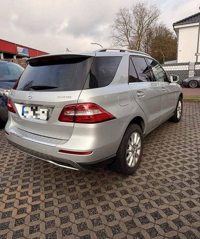 Gebraucht Mercedes ML250 204 PS (150 kW) 2015 Silber SUV