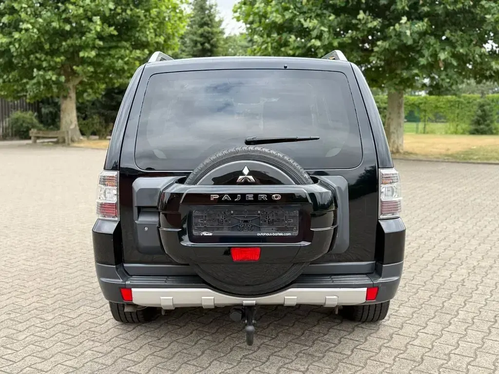Gebraucht Mitsubishi Pajero Instyle 170 PS (125 kW) 2007 Schwarz SUV