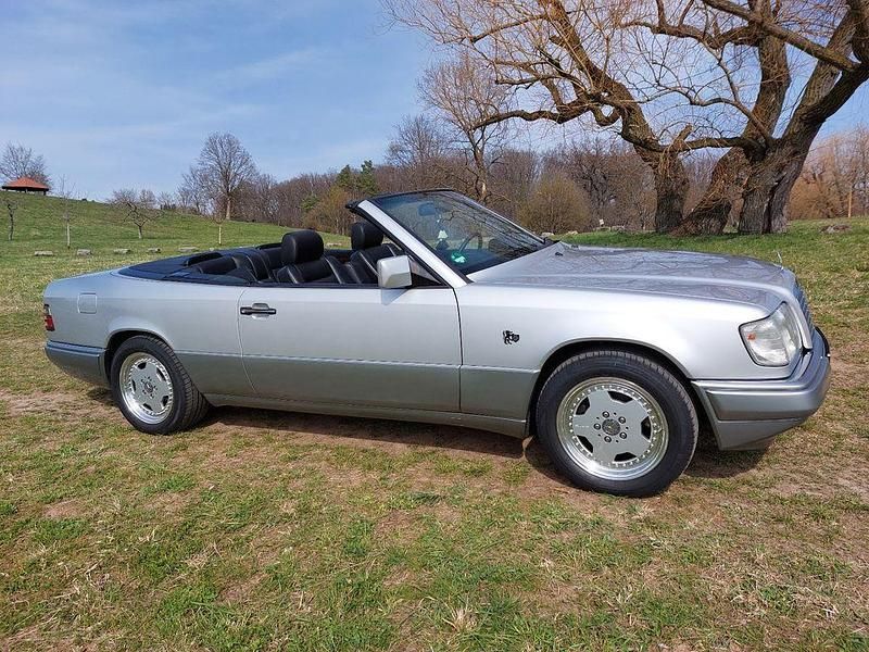 Brugt Mercedes E220 150 HK (110 kW) 1995 Sølv Cabriolet