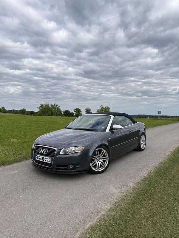 Grau Gebraucht 2007 Audi A4 Cabriolet S-Line Cabrio | 7.100 € (Etwas zu teuer) - Bild 1/4