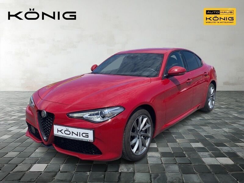 Rosso alfa Gebraucht 2023 Alfa Romeo Giulia Sprint Sprint Coupé | 41.998 € (Teuer) - Bild 1/4