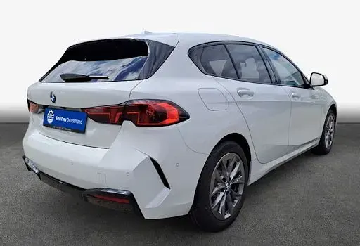 Neu BMW 116 Sport Line 122 PS (89 kW) 2026 Weiß Kleinwagen