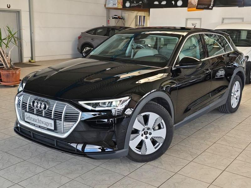 Gebraucht Audi e-tron Advanced 300 kW (408 PS) 2023 Brillantschwarz SUV