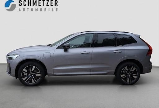 Neu Volvo XC60 Plus 455 PS (334 kW) 2025 Silbern SUV