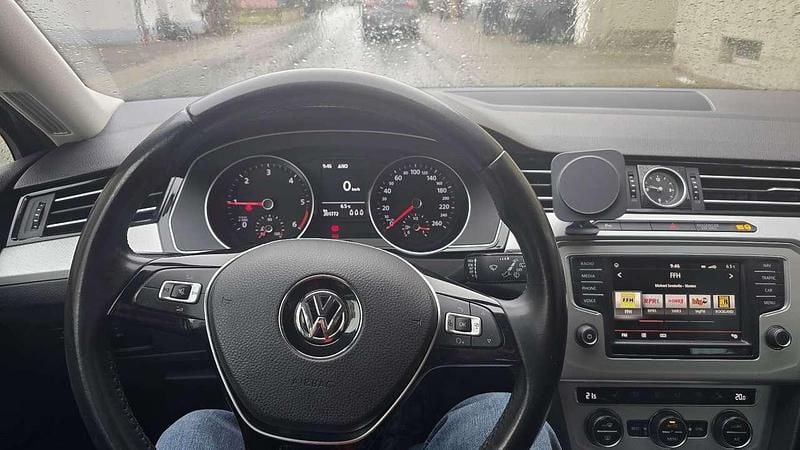 Gebraucht VW Passat Comfortline 150 PS (110 kW) 2015 Kombi