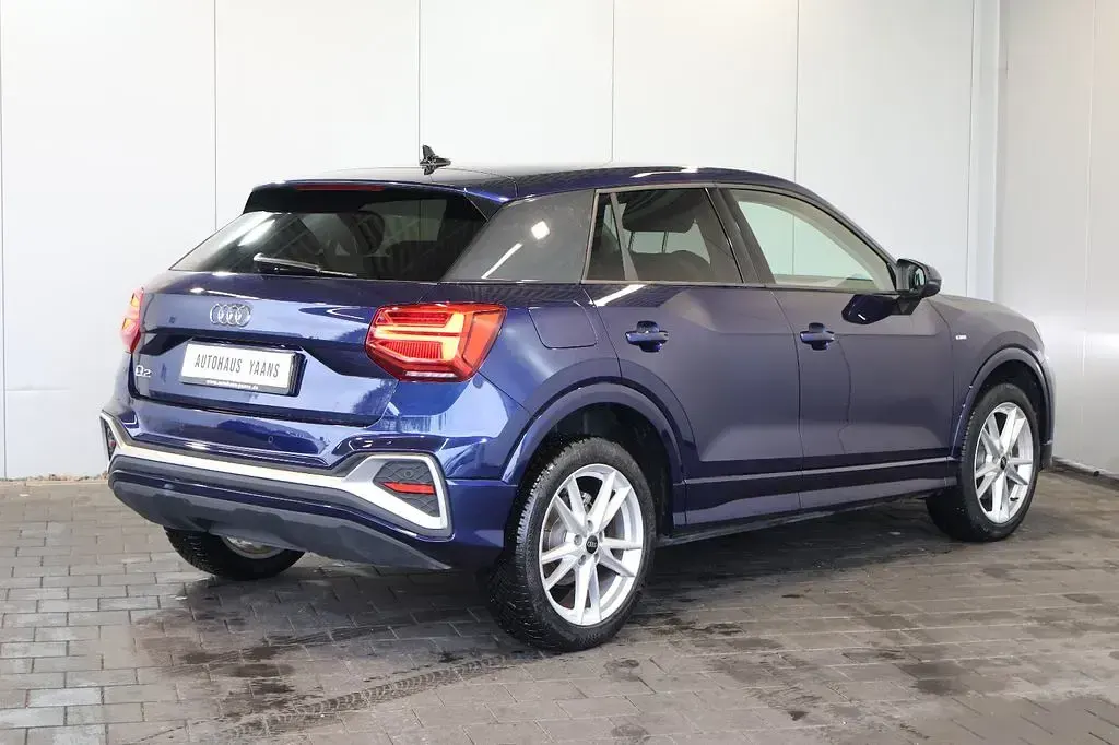 Second-hand Audi Q2 S-Line 150 CP (110 kW) 2024 Albastru SUV