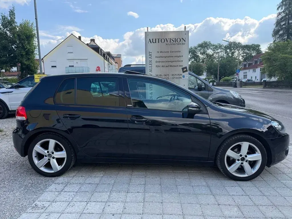 Gebraucht VW Golf VI Style 105 PS (77 kW) 2011 Schwarz Kleinwagen