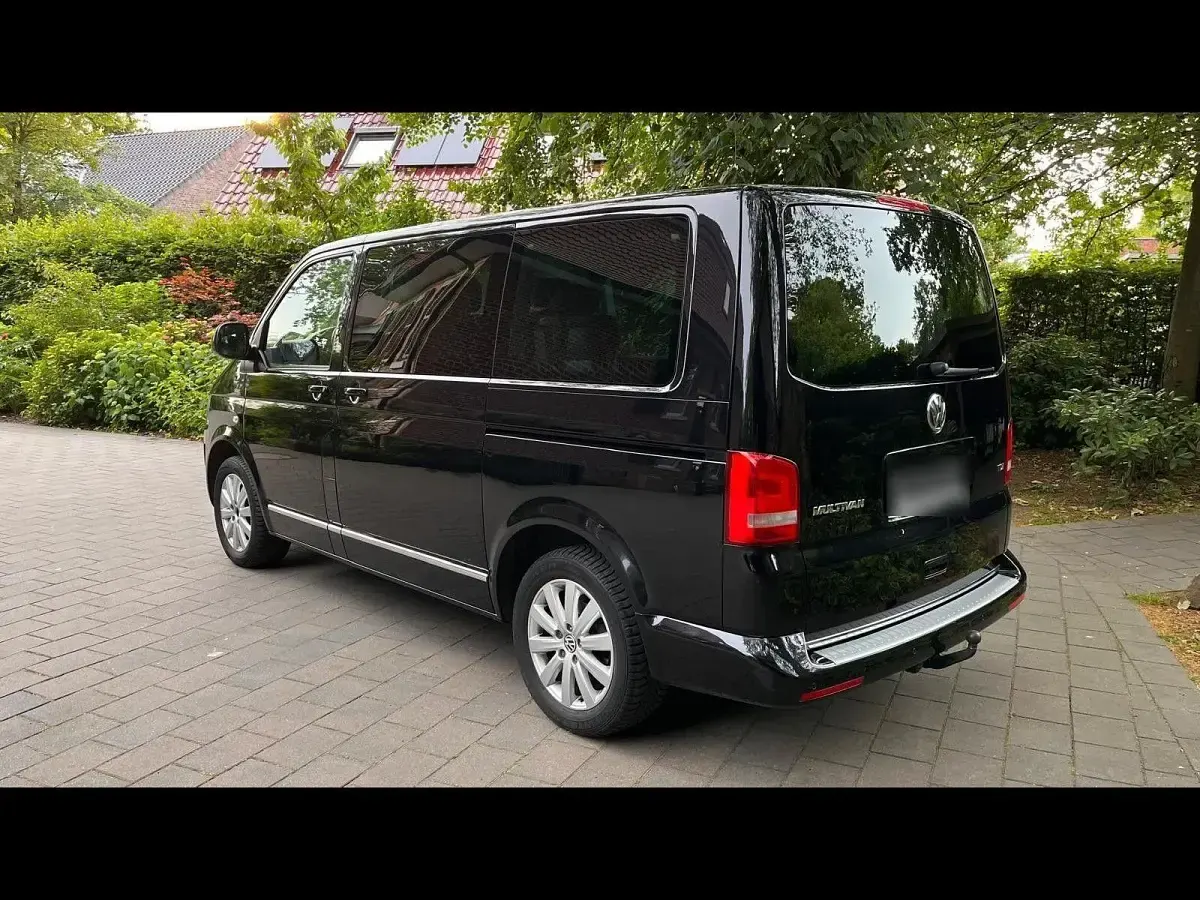 Gebraucht VW Multivan Highline 179 PS (131 kW) 2013 Schwarz Van / Kleinbus