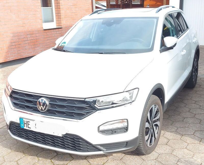 Weiß Gebraucht 2021 VW T-Roc Active SUV | 20.800 € (Fairer Preis) - Bild 1/4