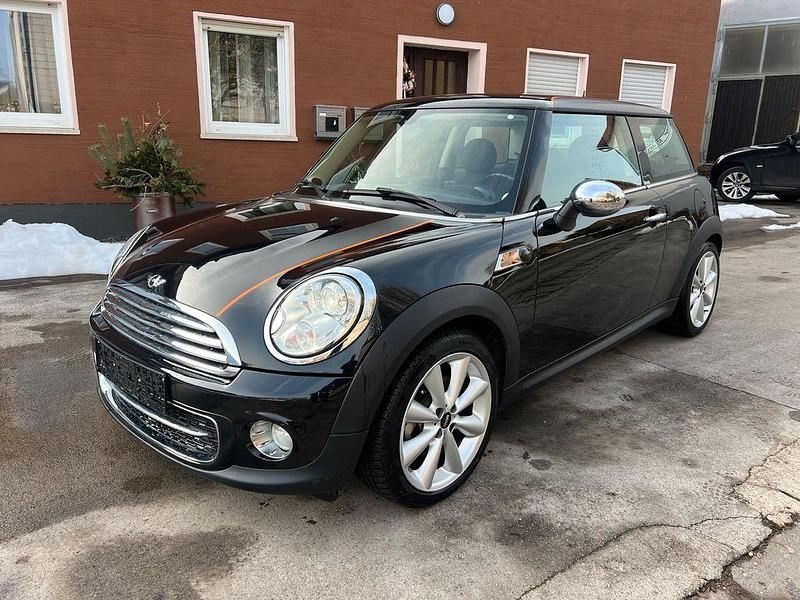Schwarz Gebraucht 2013 Mini Cooper D Kleinwagen | 6.666 € (Fairer Preis) - Bild 1/4