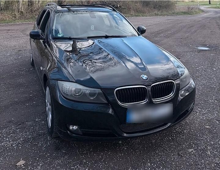 Gebraucht BMW 320 2009 Schwarz Kombi