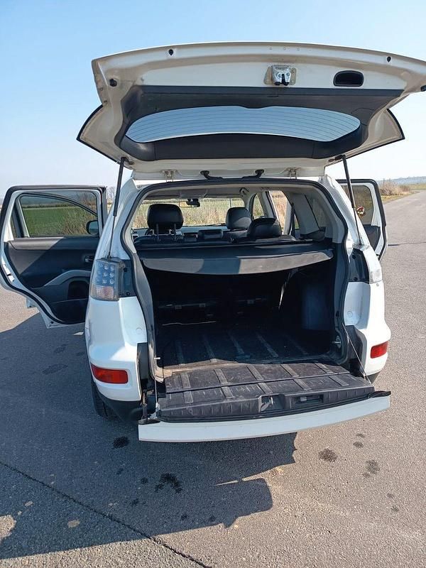 Gebraucht Mitsubishi Outlander 147 PS (108 kW) 2010 Weiß SUV