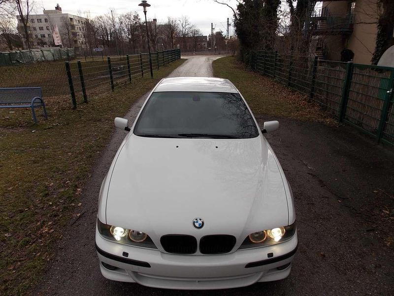 Gebraucht BMW 540 Performance 286 PS (210 kW) 2001 Weiß Limousine