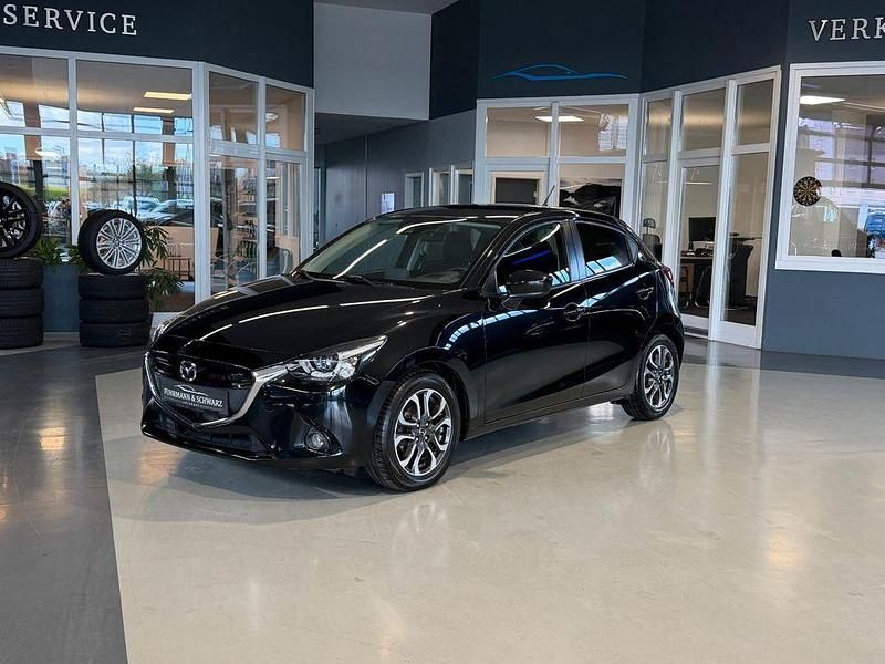 Schwarz Gebraucht 2017 Mazda 2 Sports-Line Limousine | 11.710 € (Teuer) - Bild 1/4