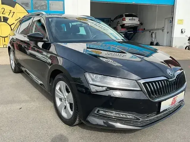 Gebraucht Skoda Superb Style 150 PS (110 kW) 2021 Andere Kombi