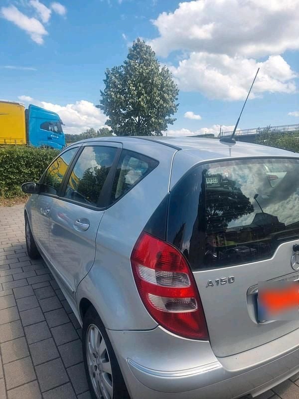 Second-hand Mercedes A150 2008 Argintiu Hatchback