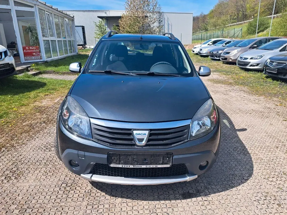 Gebraucht Dacia Sandero Stepway 87 PS (63 kW) 2010 Grau Limousine