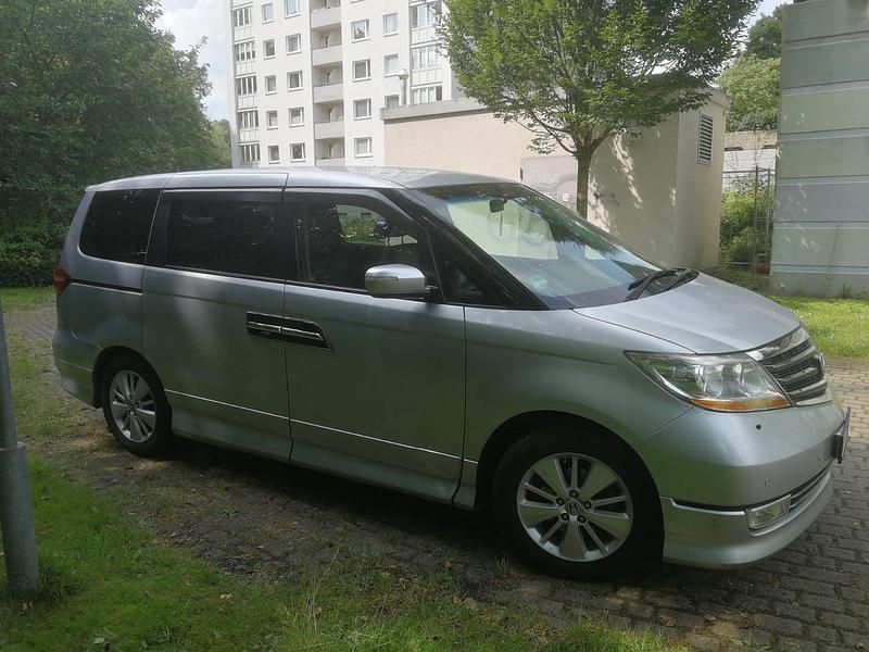 Gebraucht Honda Elysion Prestige 200 PS (147 kW) 2007 Silber Van / Kleinbus