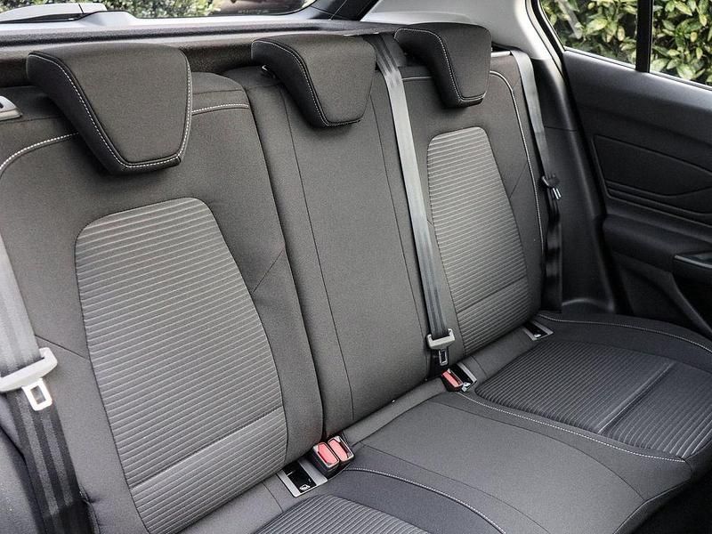 Neu Ford Focus Titanium 155 PS (114 kW) 2026 Schwarz Limousine