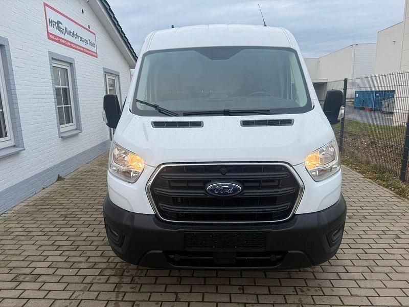 Gebraucht Ford Transit 105 PS (77 kW) 2021 Weiß Limousine